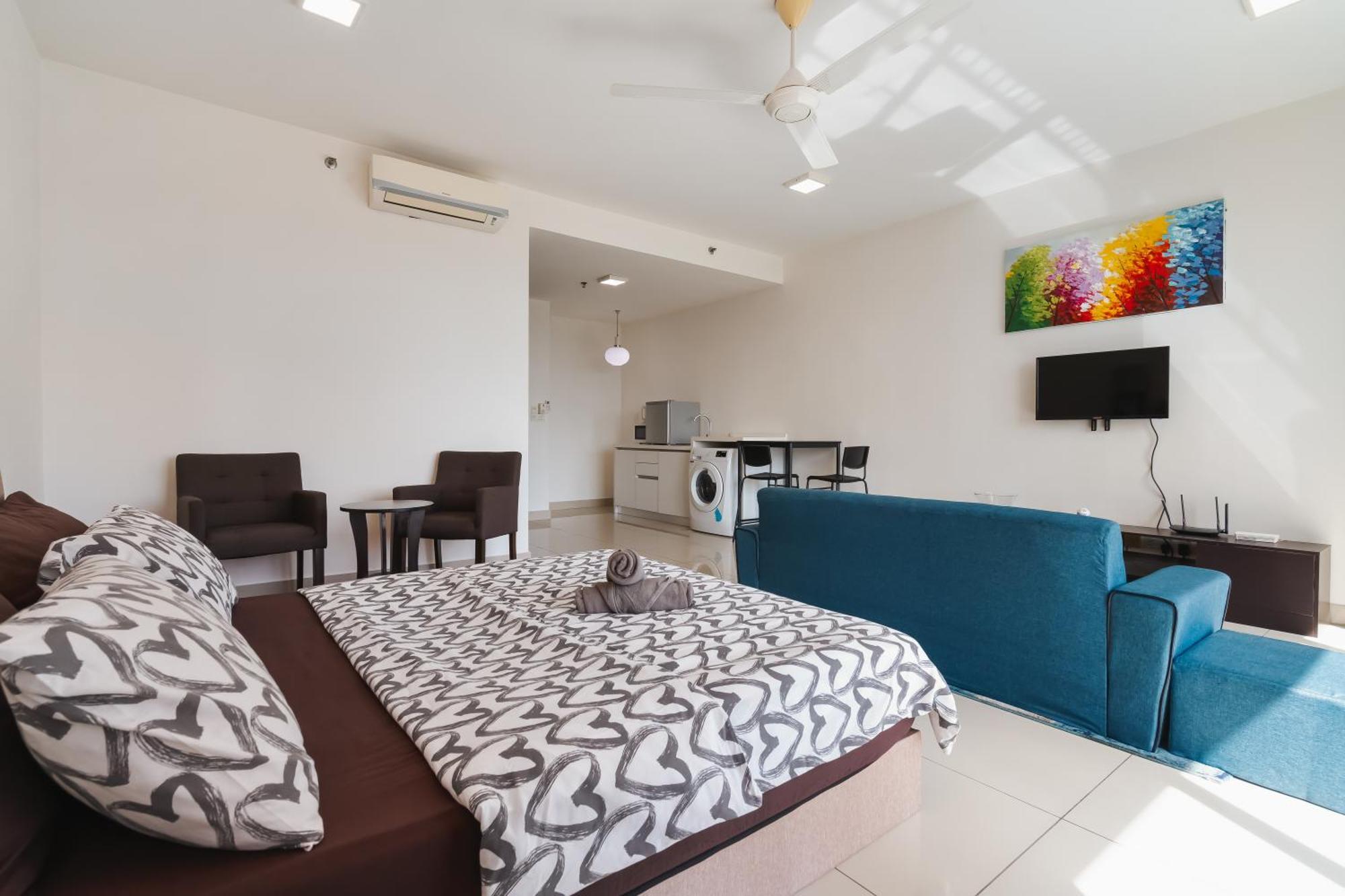 Netflix Studio @ Trefoil Setia City Setia Alam Kültér fotó